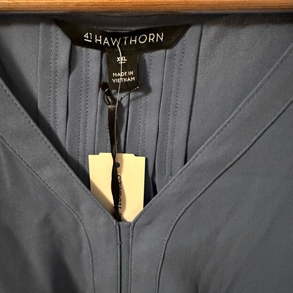 Shale blue flowy tank. - Picture 3 of 3